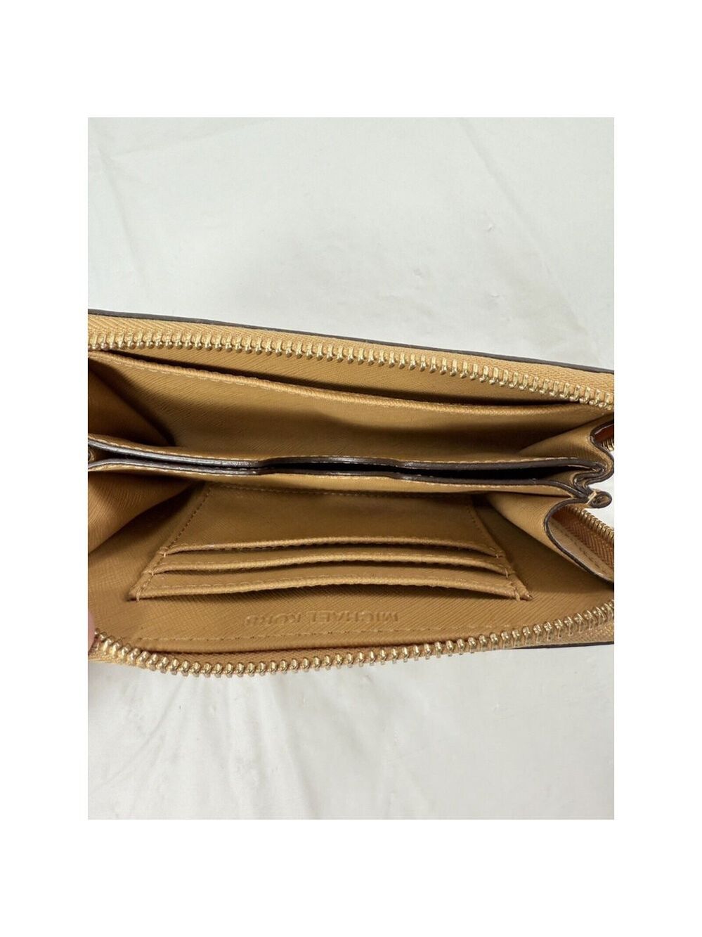 Michael Kors Leather Zip Around Wristlet Wallet butterscotch yellow - Picture 10 of 11